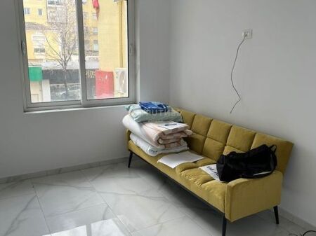 1+1 apartment for rent on Dibra street