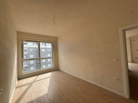 SHITET APARTAMENT 2+1 ,KOMUNA E PARISIT TEK BEGA 07! 300,000 €