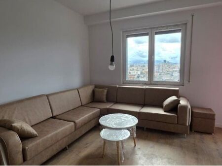 Paskuqan, Offriamo in affitto Appartamento 2+1+Posto Auto!