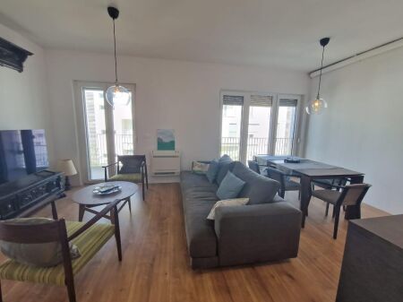 APARTAMENT 2+1 PER QERA TEK LIQENI THATE