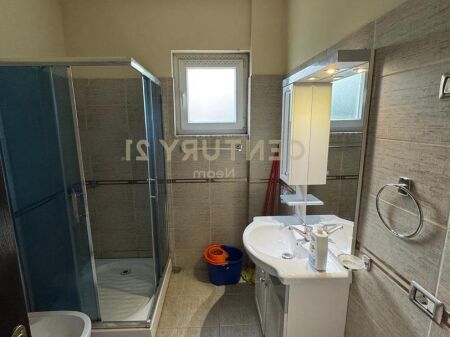 2+1 me qera afer pallatit te Brigadave