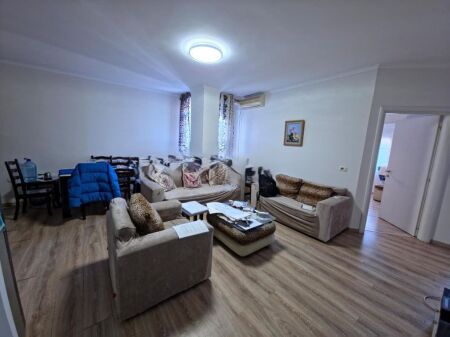 Apartament 2+1 Me Qira në Oxhaku, Porcelan, Tiranë! 500 € /Muaj