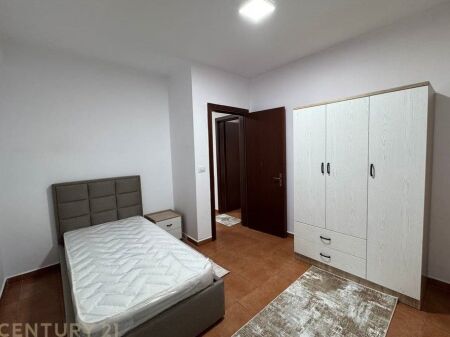 Apartament me qira 2+1 tek Xhamia e Tabakeve