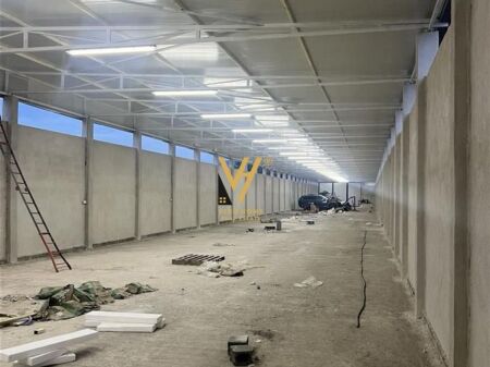 WAREHOUSE 800 M2 FOR RENT AT 2,000 EURO