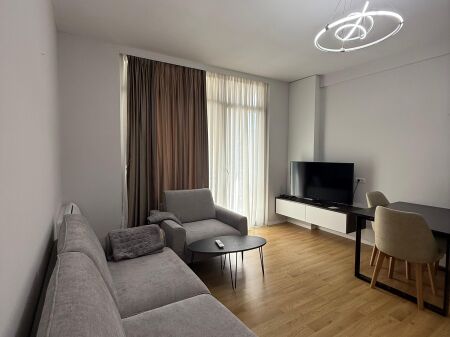 Apartament 2+1 per Qera tek Nesharaku