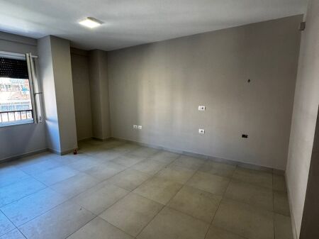 Business Premises for Rent – New Market !