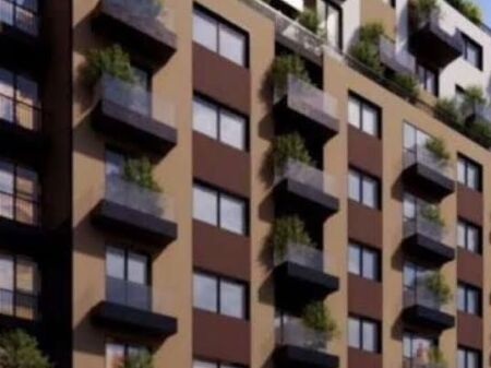 Shiten 2 parkime në -1 📍 Zona: Ish Fusha e Aviacionit 💶 Çmimi: 13.500€ secili