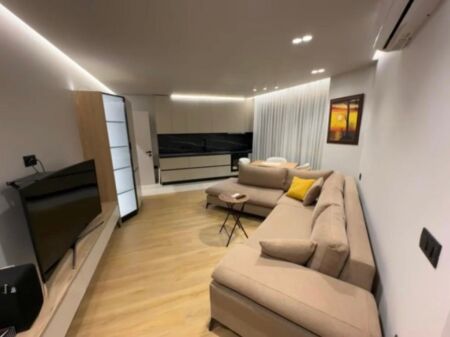 Apartament modern me qera 1+1 te Rr Sulejman Delvina