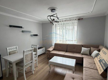 Qera, Apartament 1+1 21 Dhjetori ,pran Mozaikut