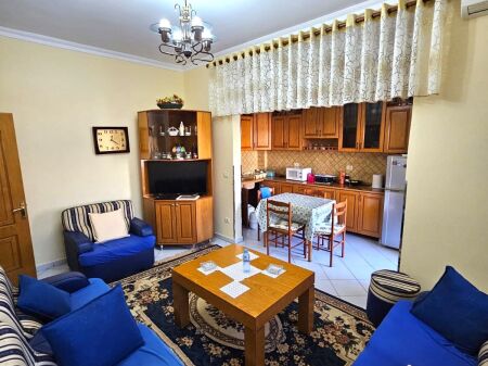 Fier, shitet apartament 2+1+Ballkon Kati 1, 91 m² lagja 8 Shkurti