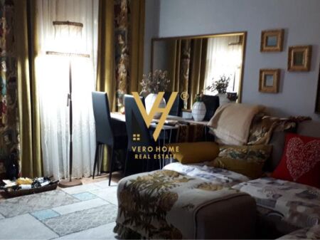 JEPET APARTAMENT 2+1+ANEKS ME QERA TE RRUGA E KOSOVARVE 65.000 LEKE