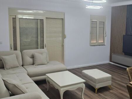 APARTAMENT PER QIRA NE VLORË