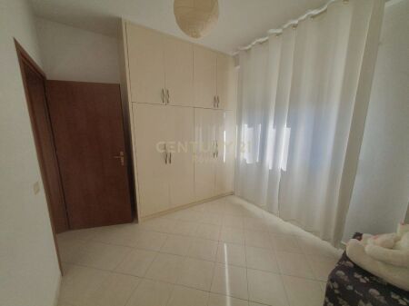 Apartment 2+1+2 with 1 garage in Fresk