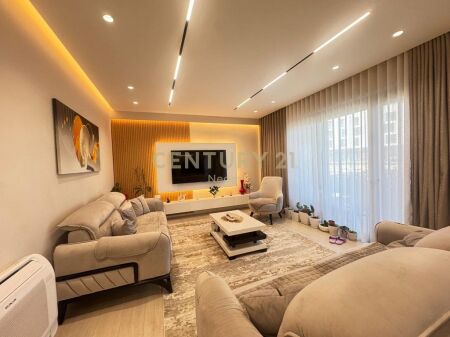 Appartamento di lusso 2+1+2+2 Posti Auto in vendita presso il Lago Secco