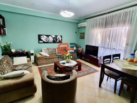 Tek Ish Ekspozita, Shitet Apartament 2+1+2 Me Organizim Perfekt!!!