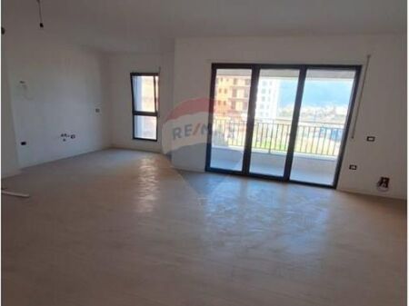 Apartament ne shitje 2+1