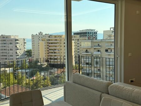 Apartament 2+1+2 ballkone ne shitje ne Skel, Vlore