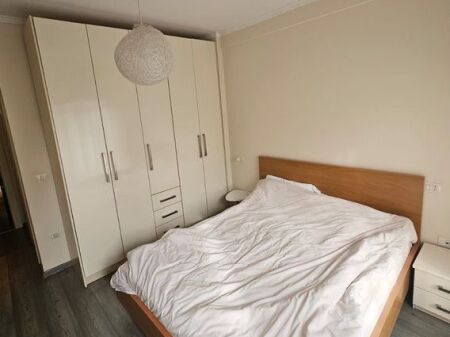 Apartament 2+1+2 me qera prane Liqenit