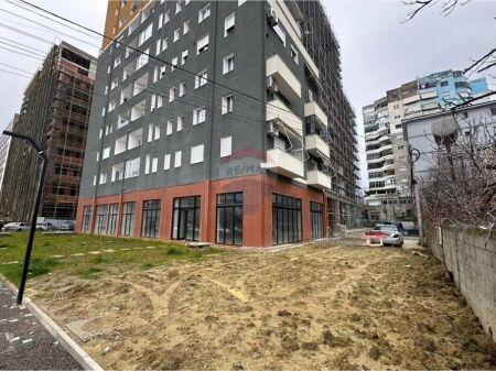 Dyqan - Për Qira - Rruga Dritan Hoxha, Tiranë