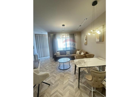 Apartment for sale 2+1+2 in Center