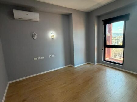 Ambient Biznesi (Zyre) Per Qira Tek Garden Building!!