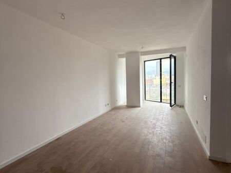 Office for Rent – Mine Peza Residence 📍