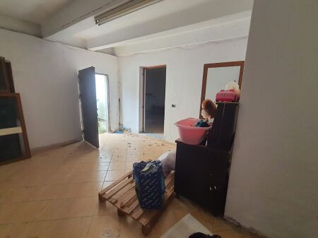 🏢 Magazine me qera pranë Drejtorisë së Policisë, Durrës