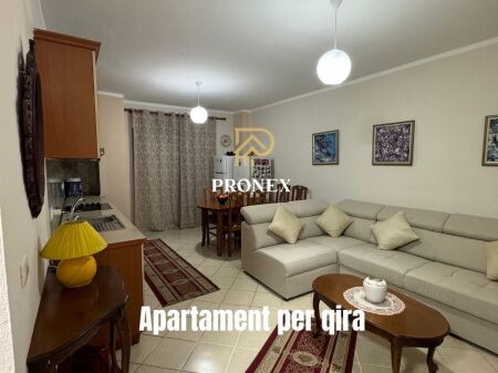 Apartament me qera - Komuna e Parisit