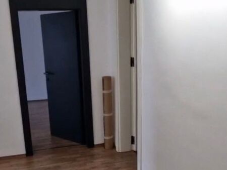 ZYRE ME QERA 96 M2 BLLOK 1.200 EURO