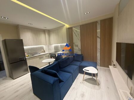 SHITET APARTAMENT 1+1+BALLKON "PRANE BOHEM ASTIR" 12000000 LEKE