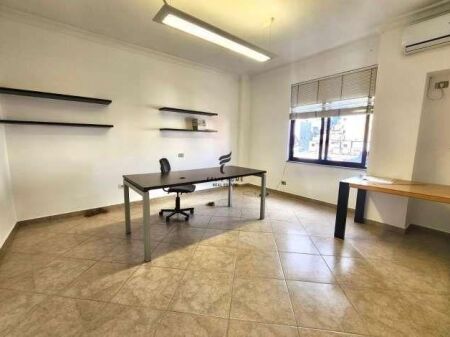 ZYRE ME QERA 30 M2 SHESHI WILLSON 35.000 LEKE  FH-58096