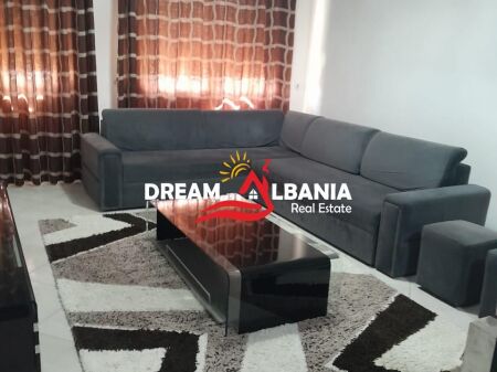 Jepet Apartament 2+1 ne zonen e Yzberishtit prane Rruges 3 Deshmoret  ( ID 42215493 )