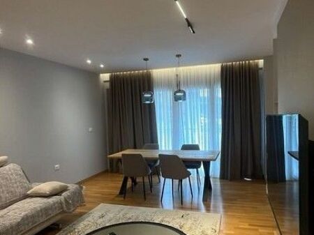Apartament 3+1+2 Me Qira te Liqeni i Tiranës
