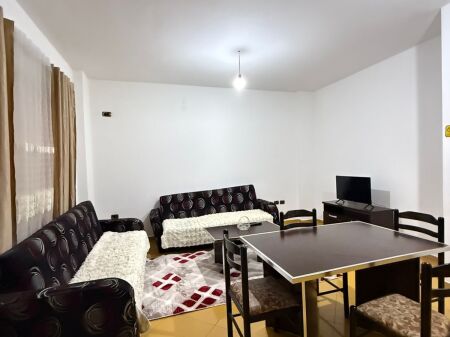 Apartament 1+1 me qera tek Inxh e Ndertimit prane Konvikteve