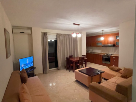 🏡 Apartament me Qira 2+1+2 – Liqeni i Thatë, pranë Rrugës Peti📍