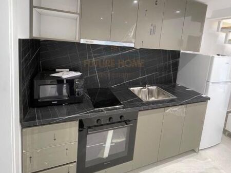 Qera, Apartament Loft, Fresku.