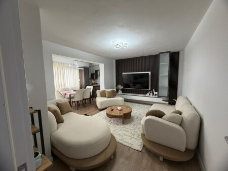 Qera, Apartament 2+1, 21 Dhjetori