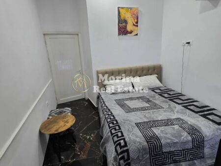 Affitto | Appartamento 1 + 1, Xhamllik 250 €/mese