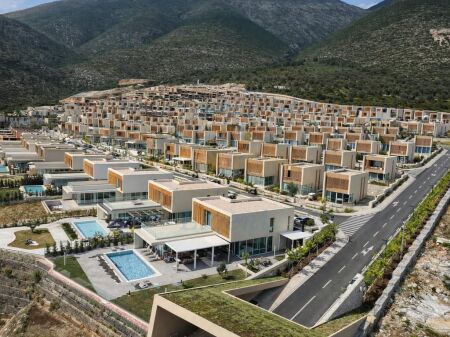 For sale, 2-Storey Villa Big Twin, Green Coast, Palasë.