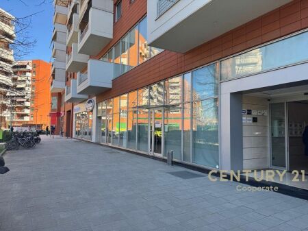 📈 RENT: Commercial Space – Delijorgji Complex, Kavaja Street