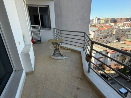 SHESIM APARTAMENT 2+1+2 PRANË GLOBE, RRUGA E KAVAJËS