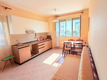 JEPET ME QERA APARTAMENT 2+1 PRANE HOTEL ARVI VOLLGA, DURRES