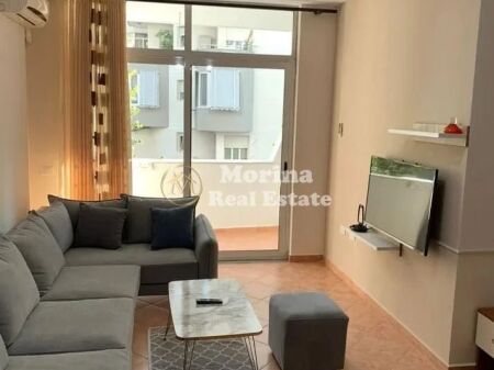 Affitto | Appartamento 2 + 1 | Comune di Parigi | 700 €/mese