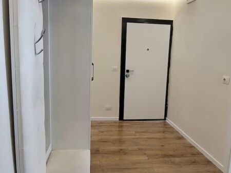 2+1,i mobiluar te kryqezmi i berrylit me ali demin,500 mije leke