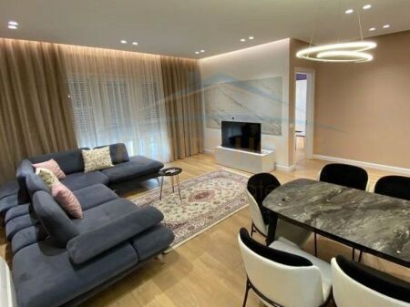 For rent, Apartment 2+1+2, Dibrës Street, Hotel Melia, Garden No. 6, Tirana.