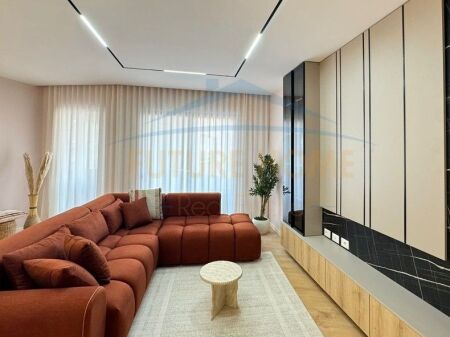 In vendita, Appartamento 2+1+2, Unaza e Re