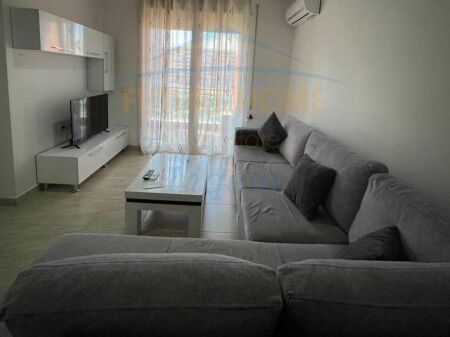 Disponojmë apartament 1+1+Post Parkimi për qira tek Sima Com