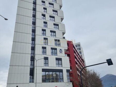 JAPIM ME QIRA AMBIENT KOMERCIAL BUZE RRUGES DIBRES, KOMPLEKSI ARLIS FARMACIA 10