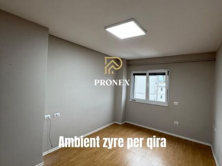 Ambient me qira per zyra - Rruga e Kavajes
