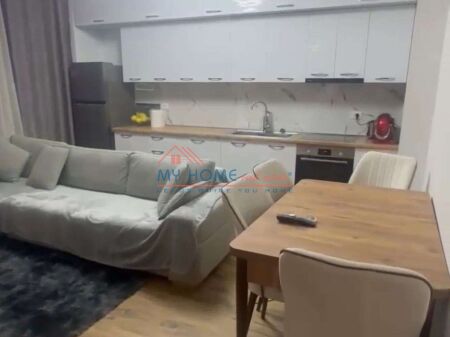 Apartament 1+1 me qera 5 Maji ne Tirane Rruga 5 Maji